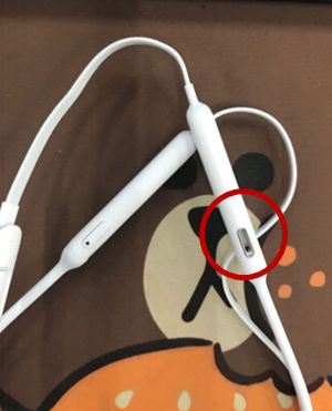 Beats X耳机进行充电的步骤讲解