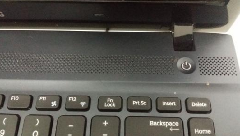 分享笔记本总会自动关机，这些原因请了解。