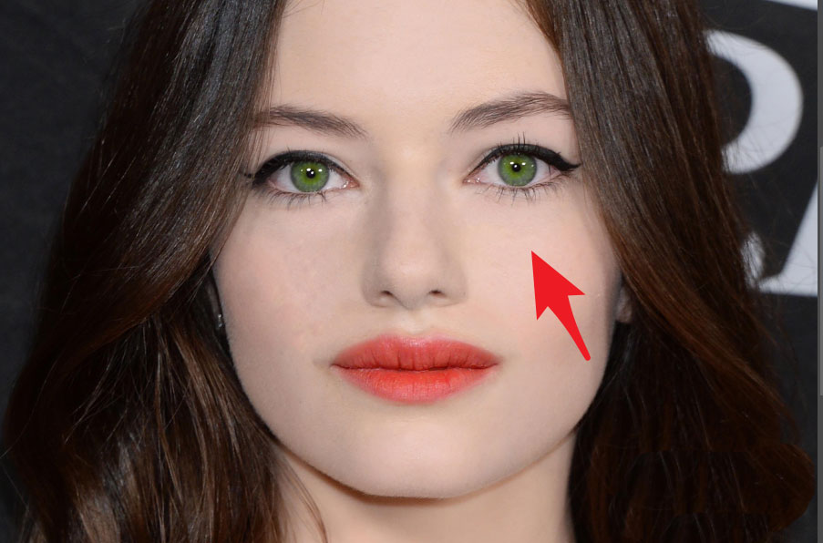 ps如何使用色相将眼睛调成绿色?ps用色相将眼睛调成绿色的方法