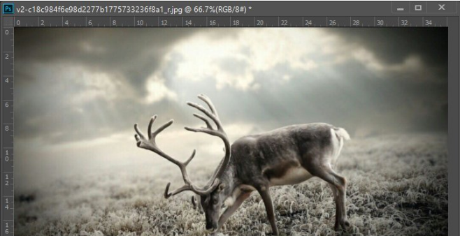小编教你解决用PS软件让图片更清晰的设置技巧。