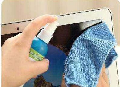 说说正确清理手机屏幕的污渍。