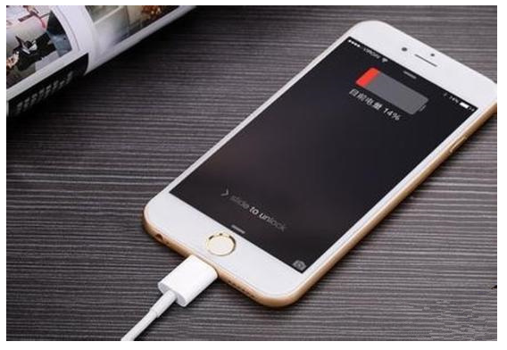 教你iPhone手机充电到80%就停止,原因是这个。