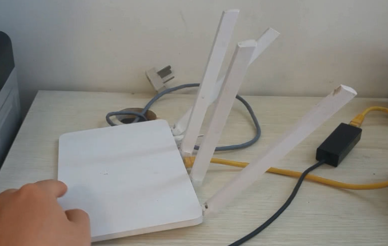 说说手机连接了WiFi却不能上网,原因是这样的。