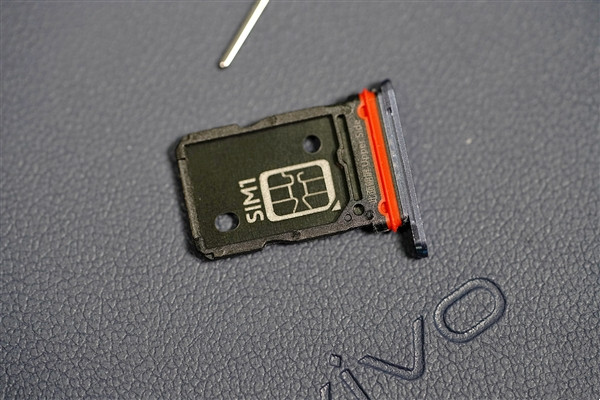 vivox60怎么插两张卡？vivox60插两张卡方法