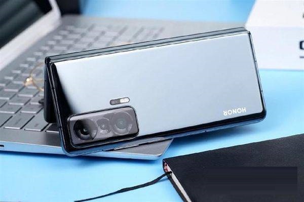 荣耀MagicV和华为P50Pocket有什么不同?荣耀MagicV和华为P50Pocket对比介绍