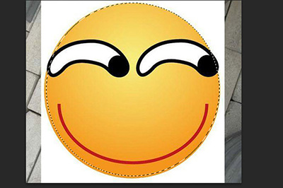 Photoshop在井盖上涂鸦的操作方法