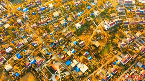 八岔村为赫哲族主要聚居地之一,对吗