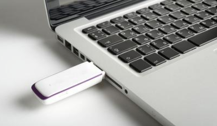 u盘在电脑上读不出来这么办?u盘在电脑上读不出来的方法如下