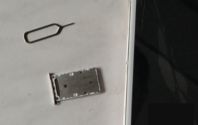 红米k30s怎么装卡 红米k30s装SIM卡的方法