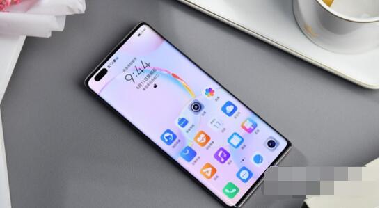 OPPOReno7Pro和荣耀50Pro哪款更好用？OPPOReno7Pro和荣耀50Pro对比介绍