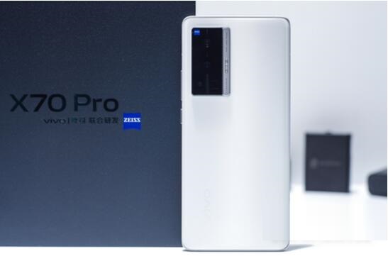 OPPOReno7Pro和vivoX70Pro哪个好用?OPPOReno7Pro和vivoX70Pro对比介绍
