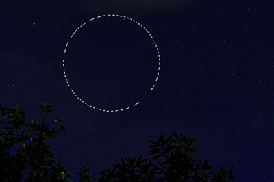 Photoshop绘制月亮特效的操作方法