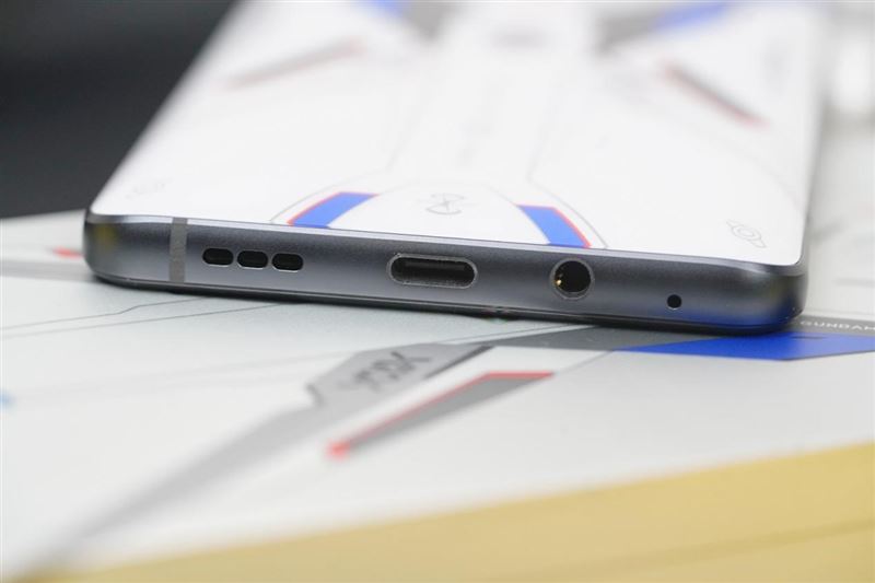 黑鲨4s高达限定版外观如何?黑鲨4s高达限定版外观介绍