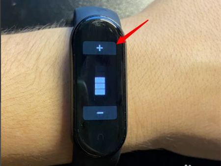 小米手环怎么调节亮度？小米手环调节亮度的方法