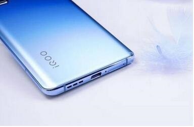 iqooneo5s卡槽在哪?iqooneo5s卡槽位置一览