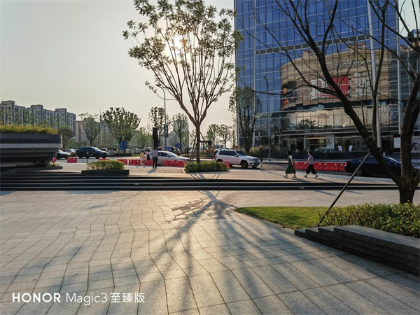 荣耀magic3至臻版主摄拍照效果怎么样?荣耀magic3至臻版主摄拍照测评