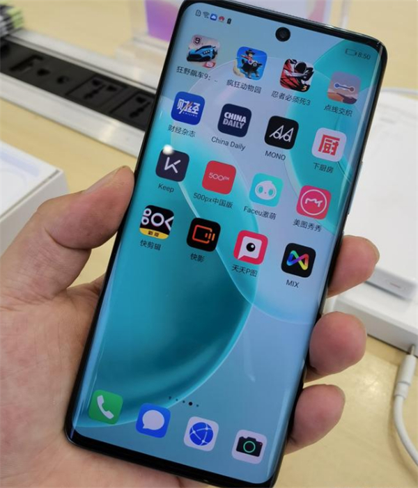 荣耀v40轻奢版和华为nova8有哪些区别?荣耀v40轻奢版和华为nova8性能对比分享